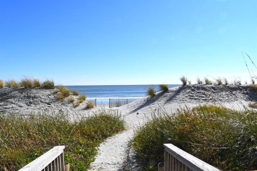 New Remodeled Direct Oceanfront Views Cove Ferienhaus Myrtle Beach